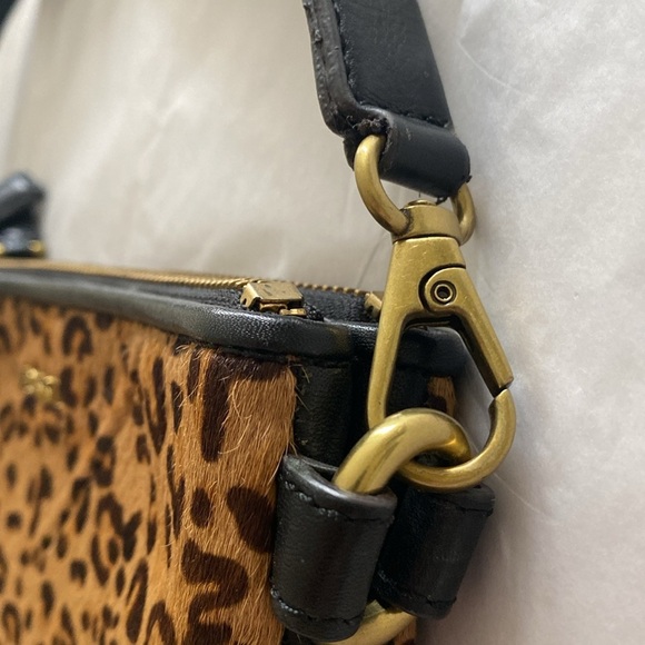 Fossil “Memoir”  Top Zip Calf Hair Cheetah Print Purse Bag Wristlet - Picture 7 of 15
